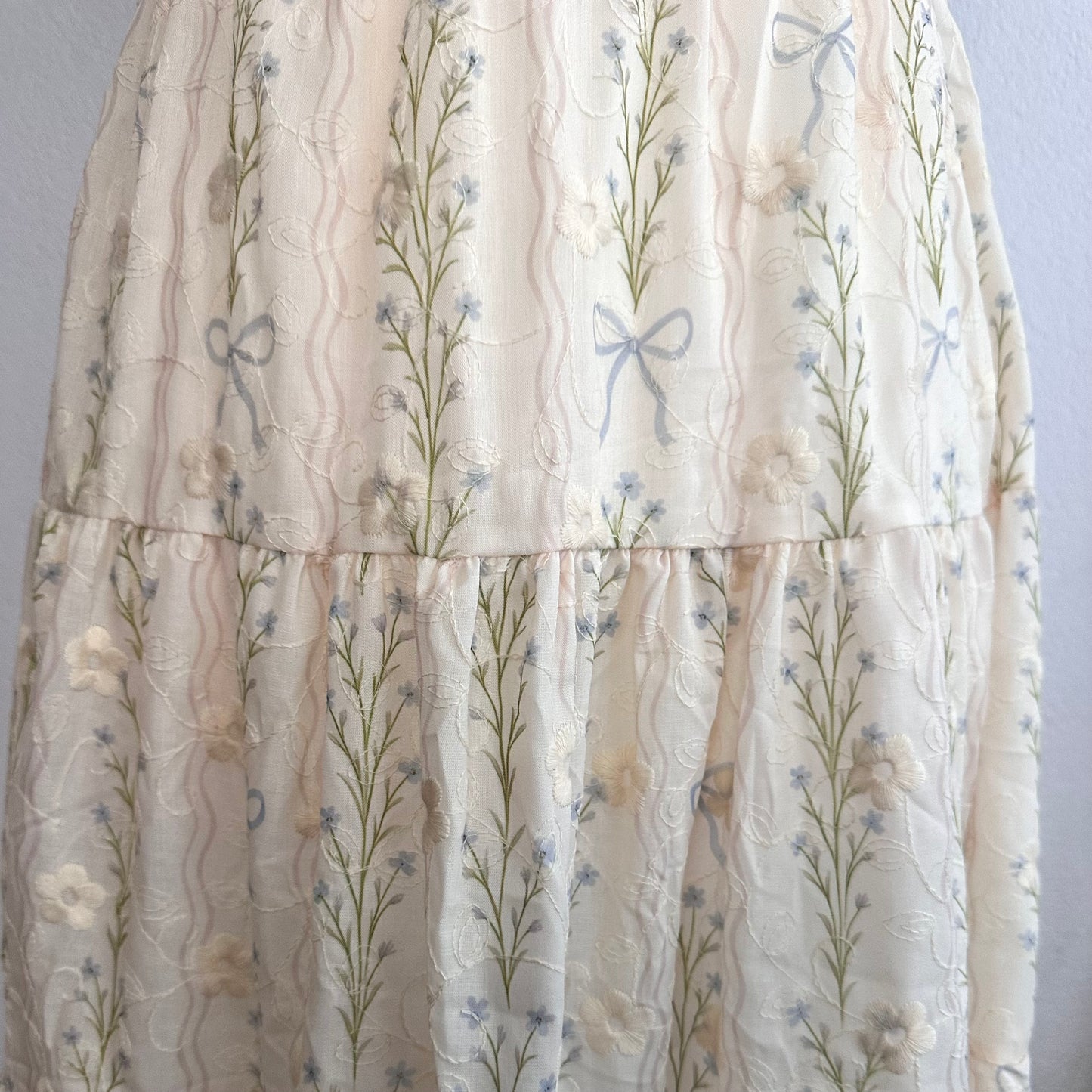 Ivory Meadow Dress (Sweetheart neckline)