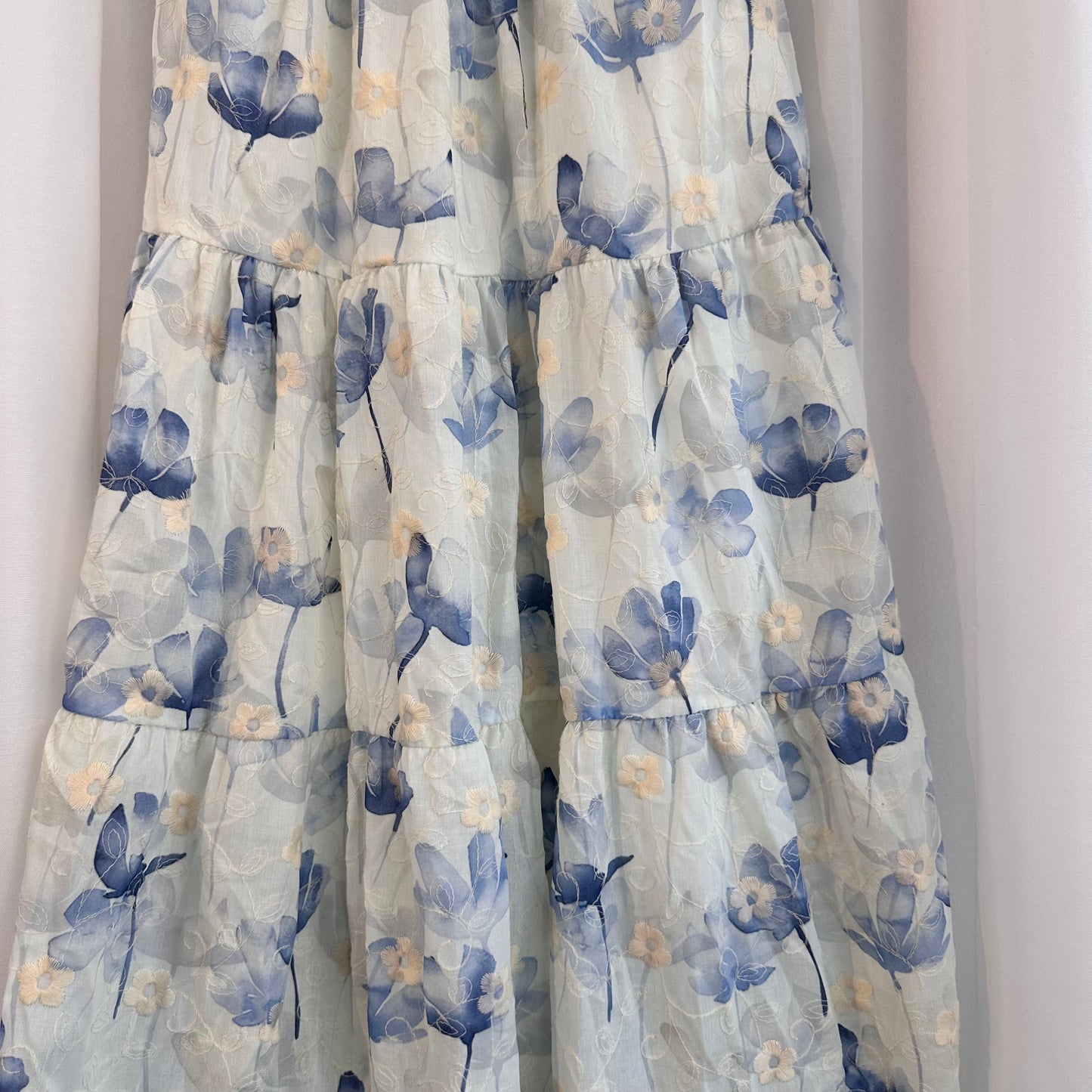 Delft Blue Bloom Dress (Sweetheart neckline)